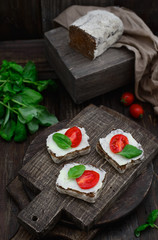 Butter basil Black rye bread Sandwiches
