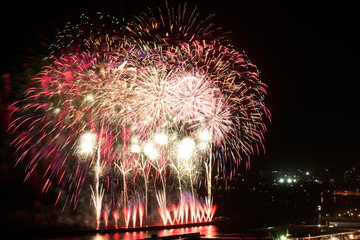 海上花火