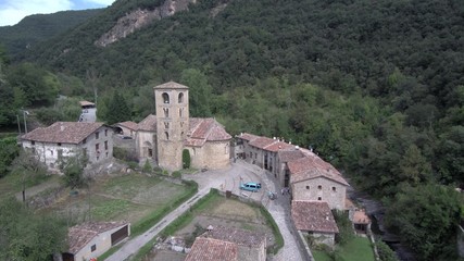 Fototapeta na wymiar Beget desde el aire. Pueblo historico de Gerona, Cataluña, España