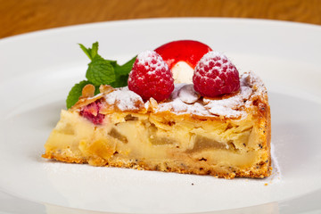 Pie with pear