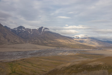 Fototapeta na wymiar Adventdalen Landscape