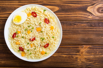 Instant noodles in bowl