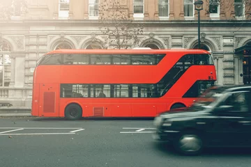 Foto op Plexiglas Beroemde Londense transportbus en taxi © patruflo