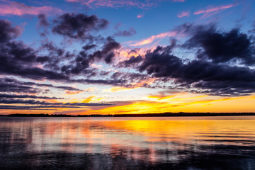 Fototapeta na wymiar Sunset on a Oklahoma lake.