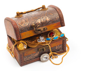 Pirate treasure chest with pearls, jewels, coins and glass