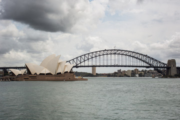 Fototapeta premium Sydney Opera House with Harbour bridge
