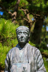 Fototapeta na wymiar 日和山公園の松尾芭蕉像