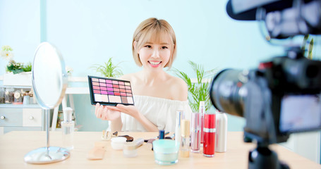Fototapeta na wymiar woman show makeup palette