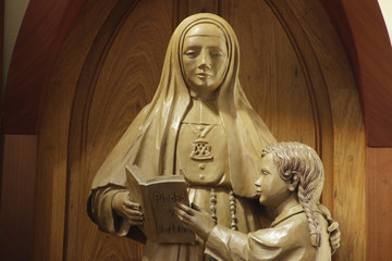 Statue of the image of Santa Paula Montalt