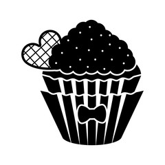 Isolated cupcake silhouette icon