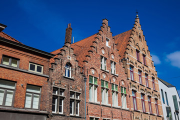 Fototapeta na wymiar Houses representative of the traditional architecture of the historical Bruges town