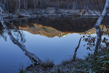 まいめの池に映る乗鞍岳