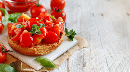 Frisella seasoned with tomatoes and herbs