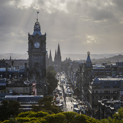 Fototapeta premium Princes Street and the Balmoral Edinburgh