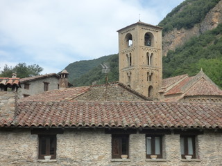 Fototapeta na wymiar Beget. Pueblo historico de Gerona, Cataluña, España
