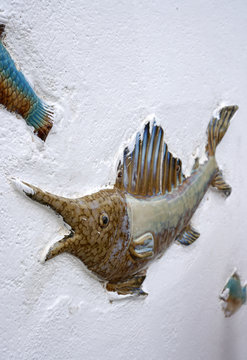 Mondello, decorazioni in ceramica a tema marino