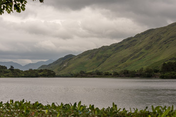 Obraz na płótnie Canvas lake in mountains ireland