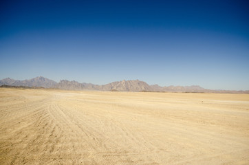 Fototapeta na wymiar desert and mountains
