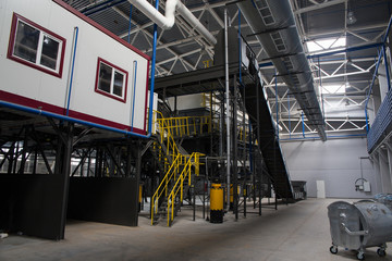 Central conveyor of the waste sorting plant.