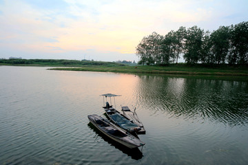 Fototapeta na wymiar China inland river fishing port wharf