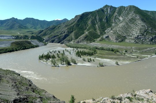   Place of the confluence of the rivers Katun and Chuya in Altai mountains. Siberia, Russia