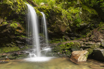 Fototapeta premium Grotto Falls Waterfall