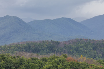 Naklejka premium Smoky Mountains scenic landscape with rain storm moving in.