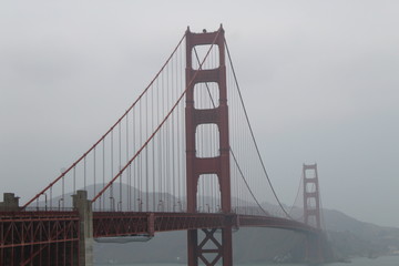 The Golden Gate bridge as it spans across the San Francisco Bay 