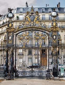 Large black park gate