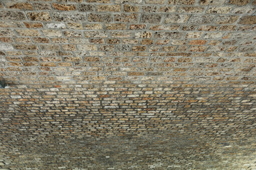 mur