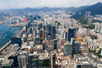 Fototapeta na wymiar Hong Kong downtown with skyscraper