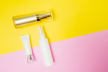 Fototapeta premium cosmetic product colorful background