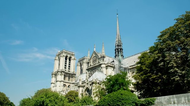 Paris Seine boat trip notre dame