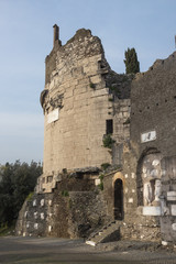 Mausoleo di Cecilia Metella - appia antica - Roma