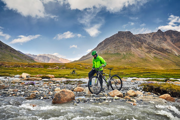 Fototapeta na wymiar Man ride bicycle in the mountain