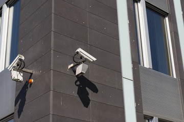 Überwachungskamer an einem Berliner Gebäude