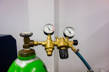 Regulator of gas flow in bottle with nitrogen