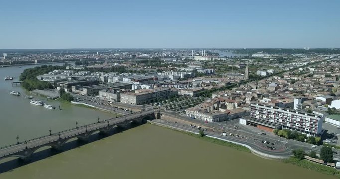 Bordeaux Bastide Place Stalingrad