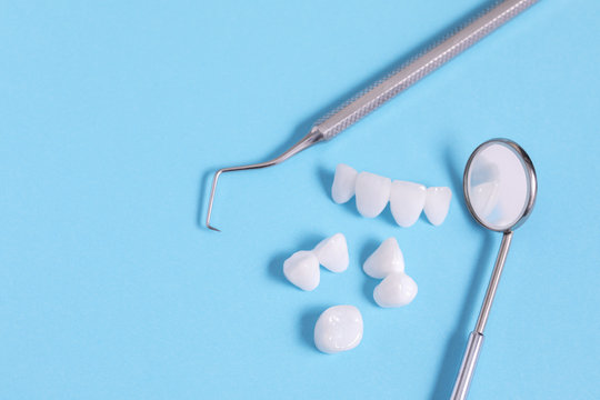 Dental instruments and zircon dentures - Ceramic veneers - lumineers