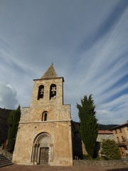 Fototapeta na wymiar Llanars, villa en Camprodon, Gerona, Cataluña - España