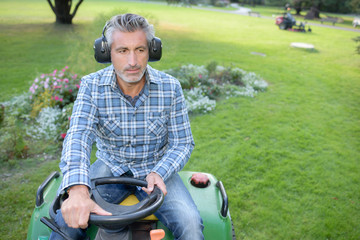 Fototapeta premium lawnmower man