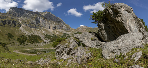 Fototapeta na wymiar panorama view mountain lake Krumpensee on Eisenerzer Reichenstein, a mountain in the Ennstal Alps in the Austrian federal state of Styria 