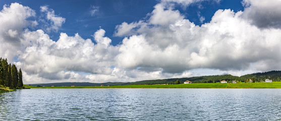 See im Schweizer Jura