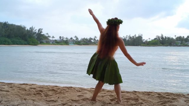 Hawaii hula dancer in costume dancing 4k