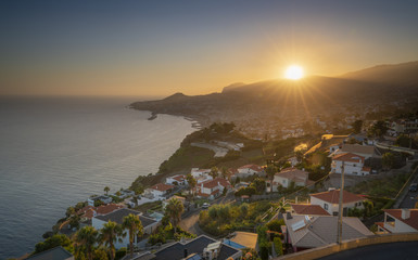 Blick auf Funchal - Madeira - bei Sonnenuntergang