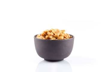 peanut nuts salt in bowl