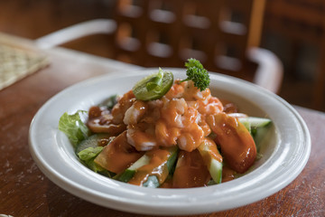 gamberetti cucumber salad