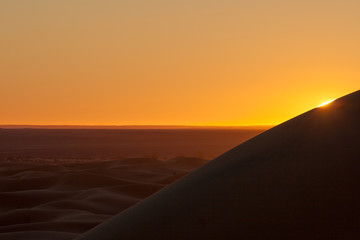 Fototapeta na wymiar Desert Sunrise 