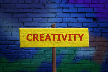 Obraz premium Creativity sign on artistic painted background