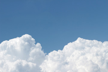 Naklejka na ściany i meble The summer cloud spreading in the blue sky